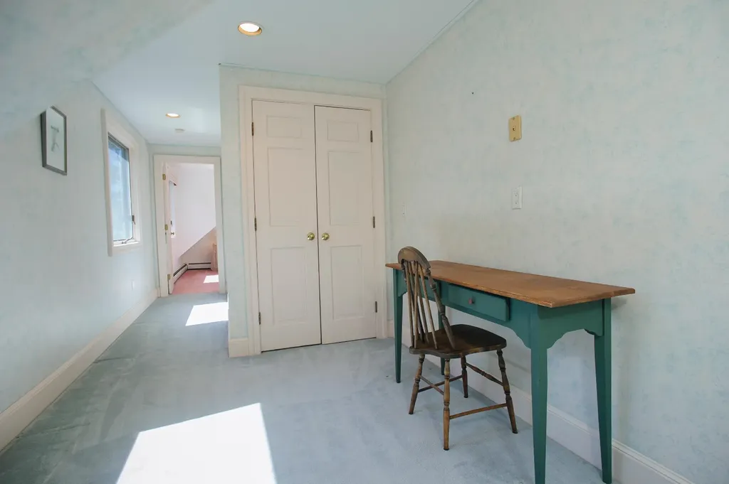237 Lagoon Pond Road Vineyard Haven MA 02568
