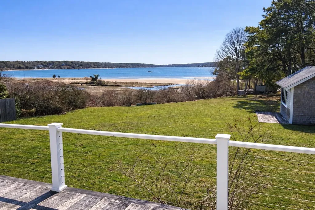 34 Windemere Road Oak Bluffs MA 02557