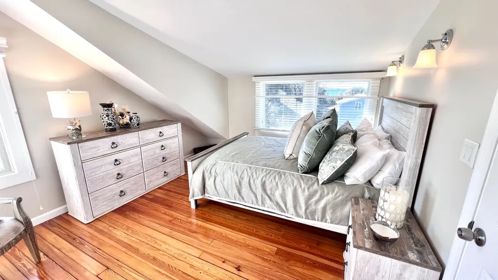 34 Windemere Road Oak Bluffs MA 02557