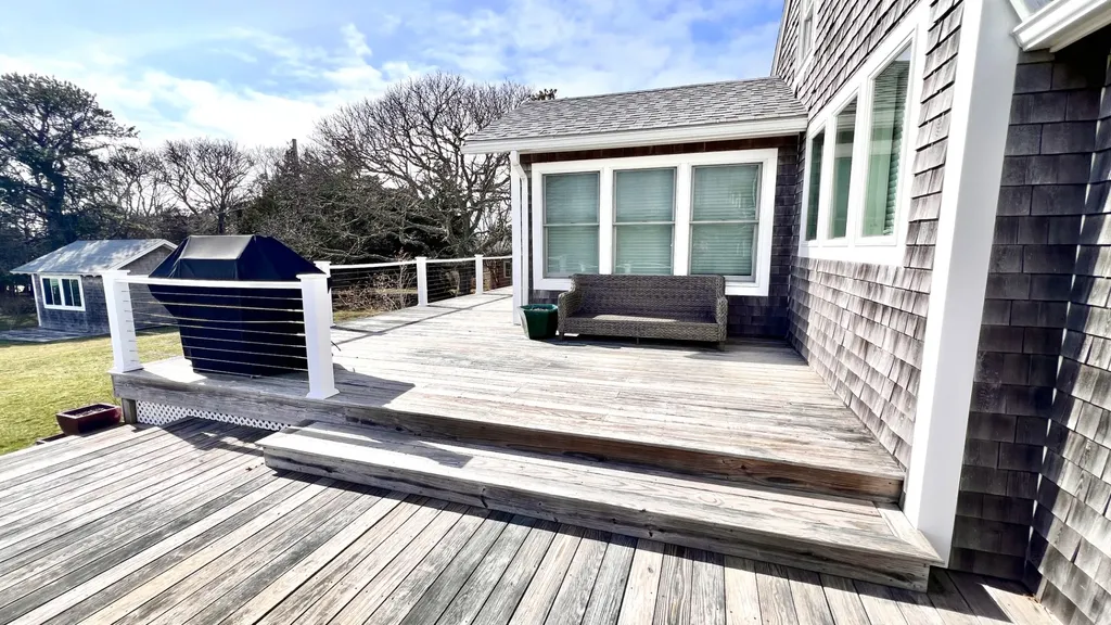 34 Windemere Road Oak Bluffs MA 02557