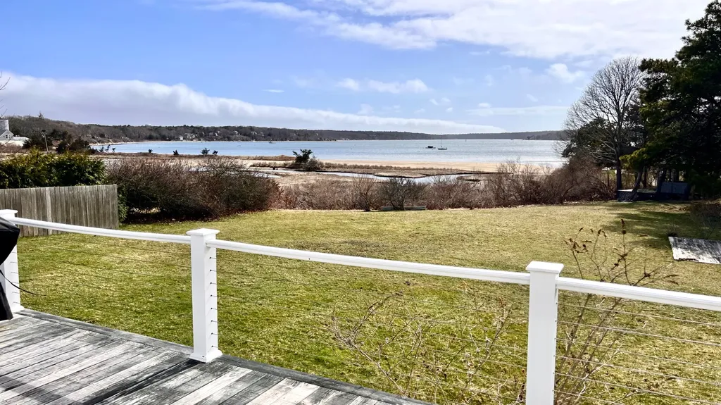 34 Windemere Road Oak Bluffs MA 02557