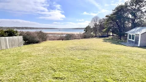 34 Windemere Road Oak Bluffs MA 02557