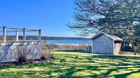 34 Windemere Road Oak Bluffs MA 02557