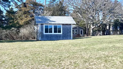 34 Windemere Road Oak Bluffs MA 02557