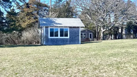 34 Windemere Road Oak Bluffs MA 02557