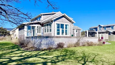 34 Windemere Road Oak Bluffs MA 02557