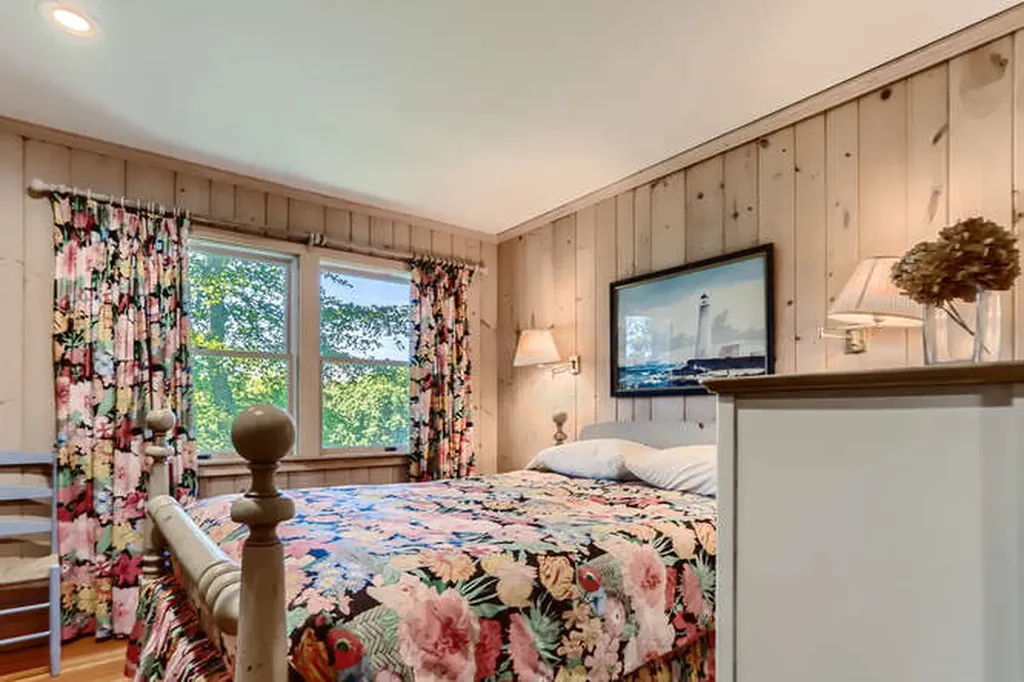 14 Ephriam Allen Road West Tisbury MA 02575