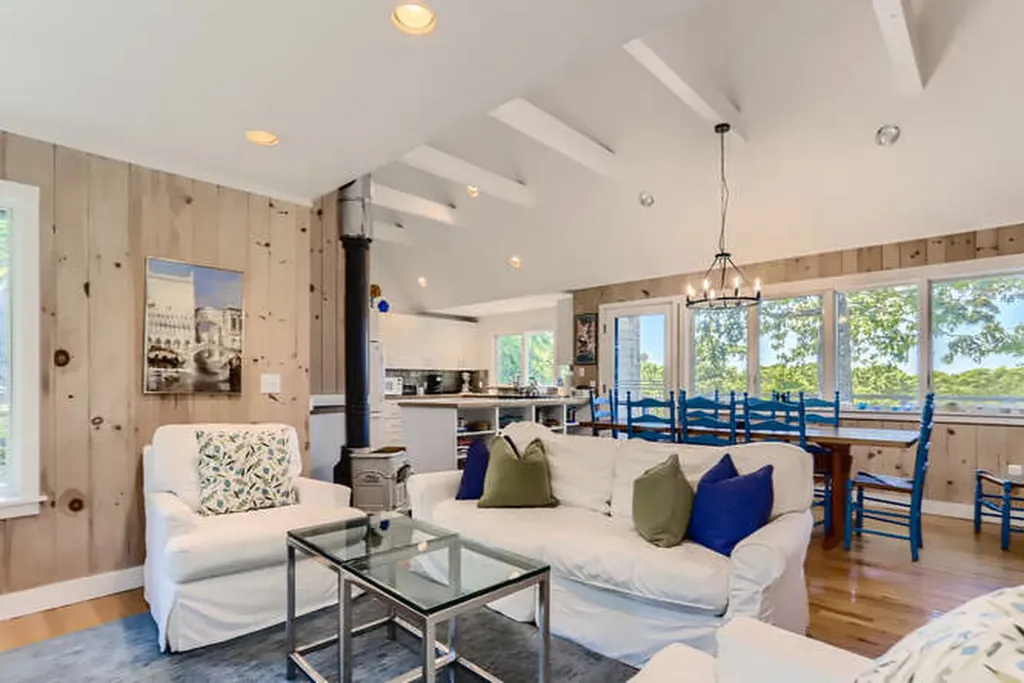 14 Ephriam Allen Road West Tisbury MA 02575