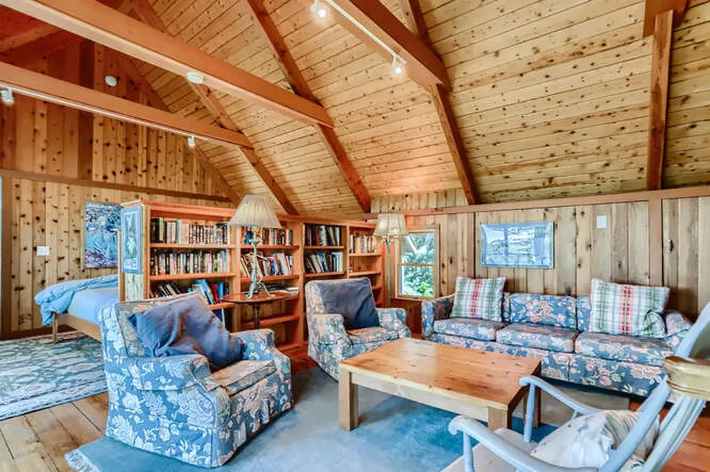14 Ephriam Allen Road West Tisbury MA 02575