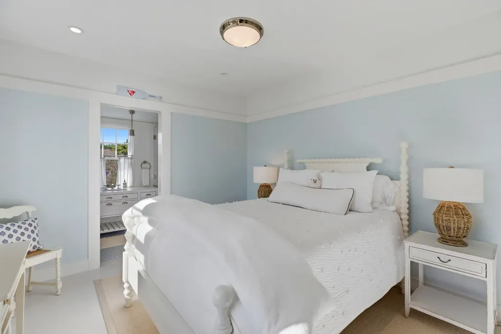 150 East Chop Drive Oak Bluffs MA 02575