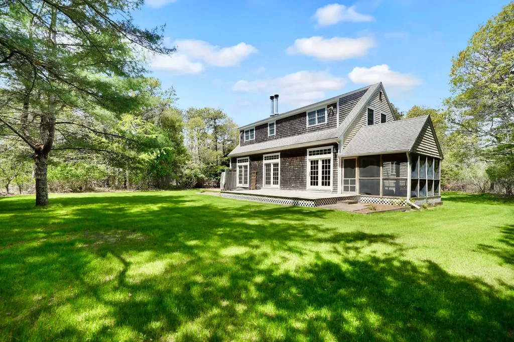2 Cosmos Way Edgartown MA 02539