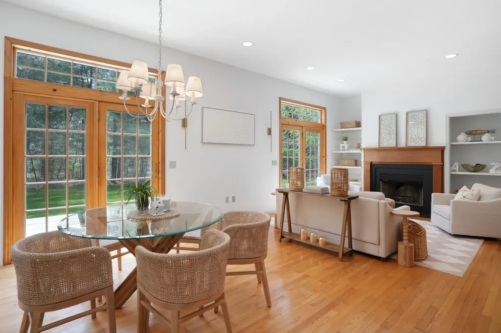 2 Cosmos Way Edgartown MA 02539