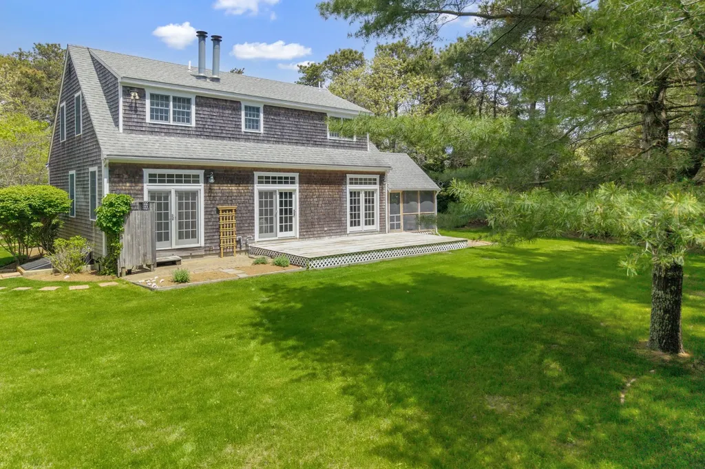 2 Cosmos Way Edgartown MA 02539