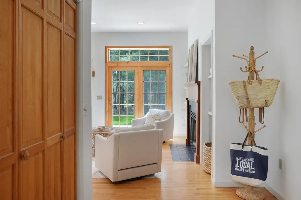 2 Cosmos Way Edgartown MA 02539