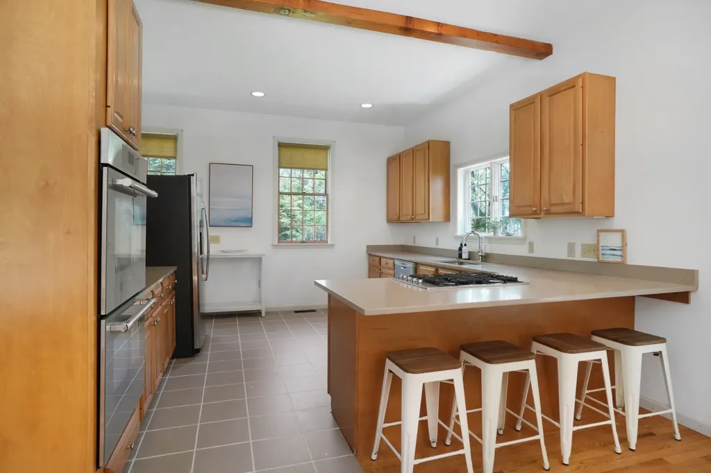 2 Cosmos Way Edgartown MA 02539