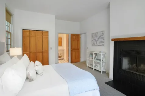 2 Cosmos Way Edgartown MA 02539