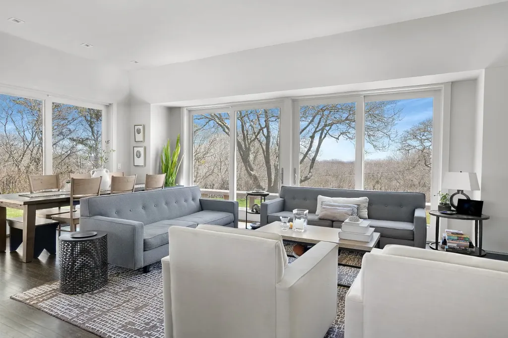 12 East Pasture Road Aquinnah MA 02535