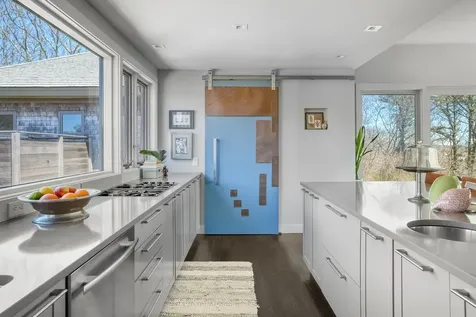12 East Pasture Road Aquinnah MA 02535