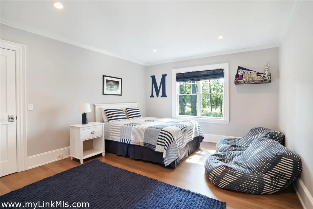 8 Paddock Road Oak Bluffs MA 02557