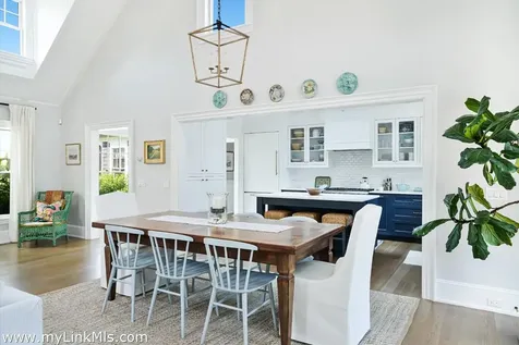 8 Paddock Road Oak Bluffs MA 02557