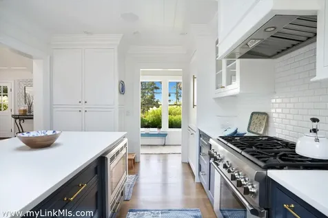 8 Paddock Road Oak Bluffs MA 02557