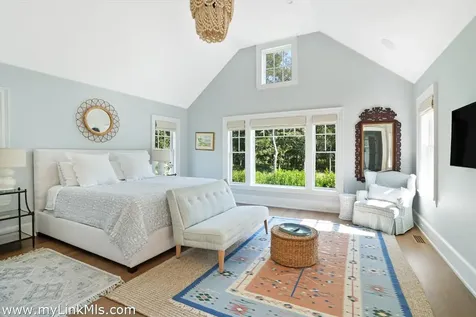 8 Paddock Road Oak Bluffs MA 02557