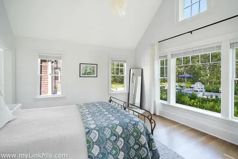 8 Paddock Road Oak Bluffs MA 02557