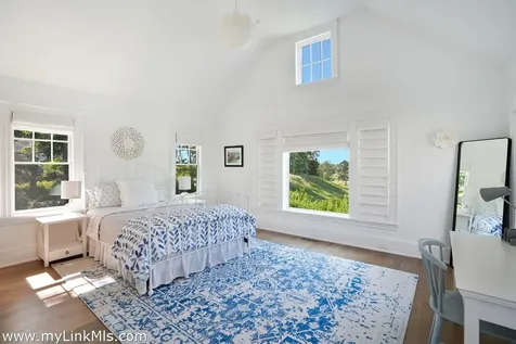 8 Paddock Road Oak Bluffs MA 02557