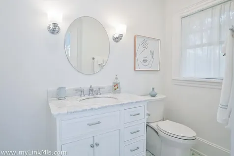 8 Paddock Road Oak Bluffs MA 02557