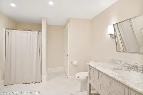 8 Paddock Road Oak Bluffs MA 02557