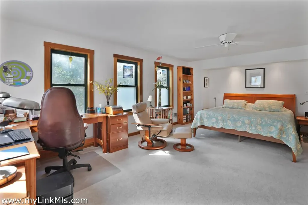 159 Lake Street Vineyard Haven MA 02568