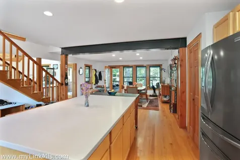159 Lake Street Vineyard Haven MA 02568