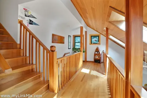 159 Lake Street Vineyard Haven MA 02568