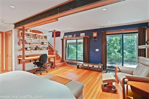 159 Lake Street Vineyard Haven MA 02568