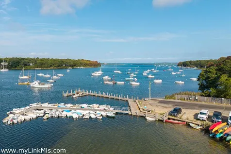 159 Lake Street Vineyard Haven MA 02568
