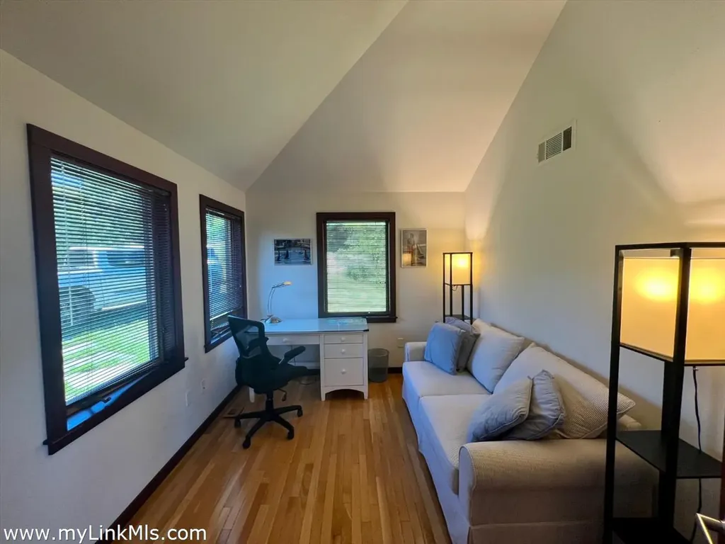 382 Lighthouse Road Aquinnah MA 02535