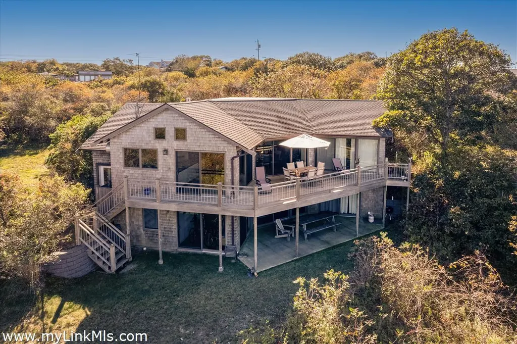 382 Lighthouse Road Aquinnah MA 02535