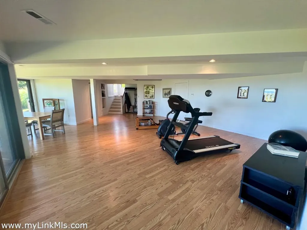 382 Lighthouse Road Aquinnah MA 02535