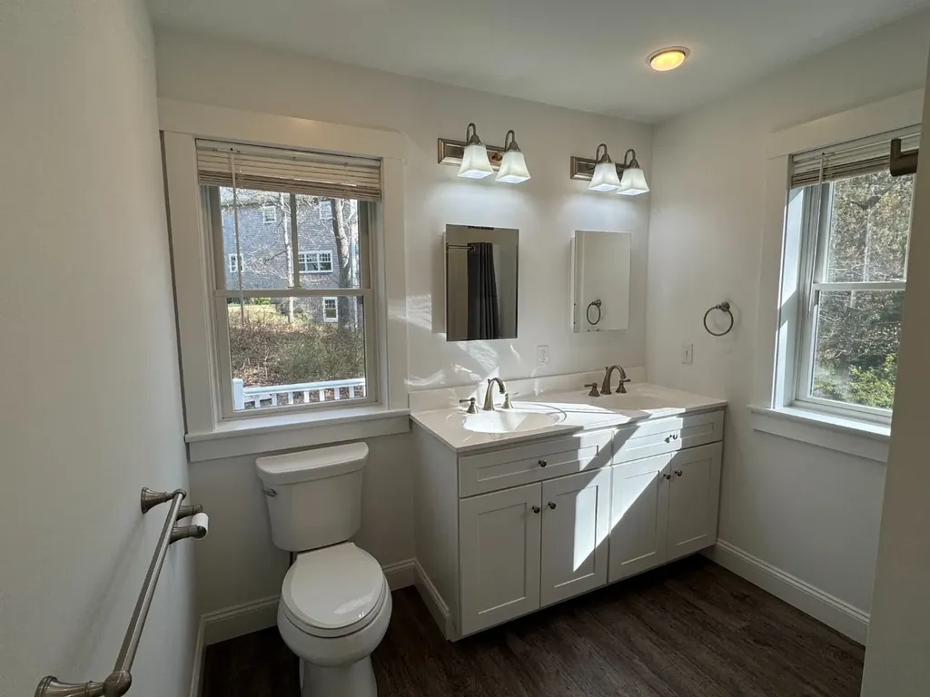 39 Ferro Way Vineyard Haven MA 02568