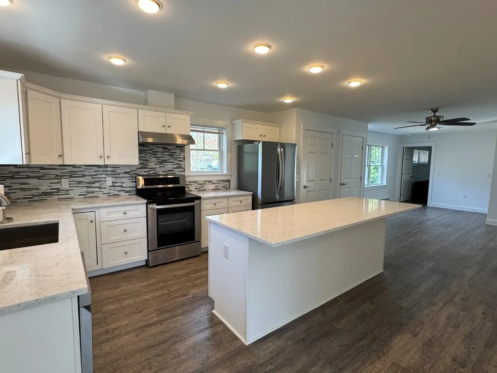 39 Ferro Way Vineyard Haven MA 02568