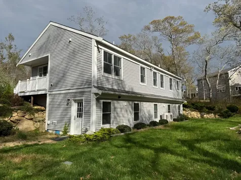 39 Ferro Way Vineyard Haven MA 02568