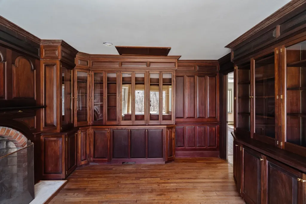 24 Beetle Swamp Road Edgartown MA 02539