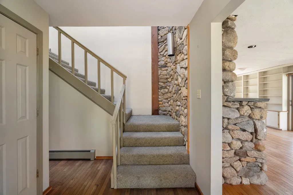 24 Beetle Swamp Road Edgartown MA 02539