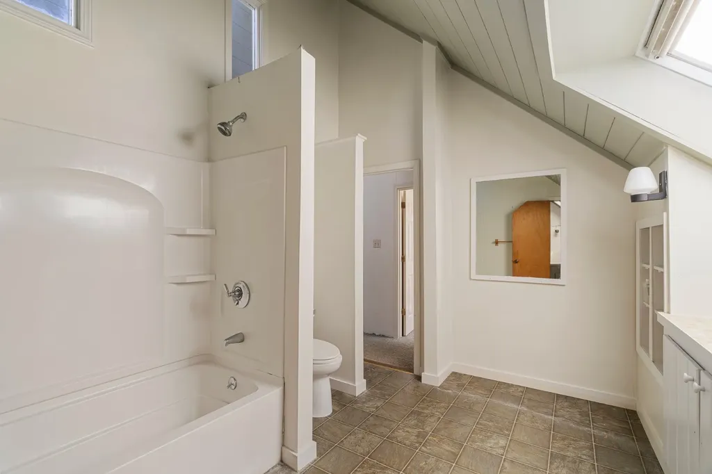 24 Beetle Swamp Road Edgartown MA 02539