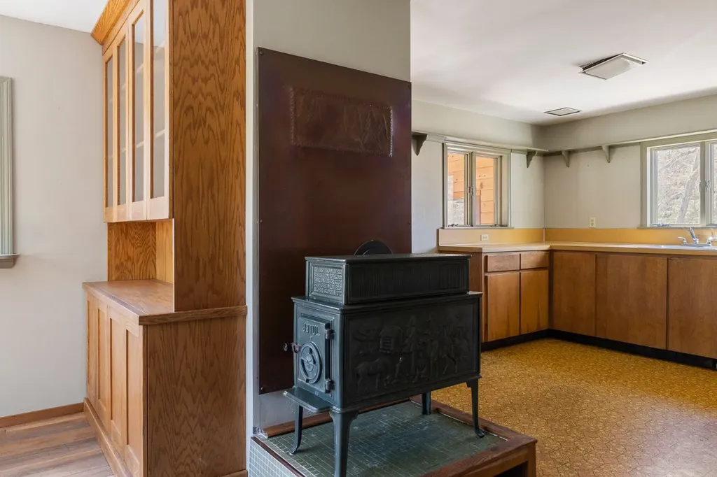 24 Beetle Swamp Road Edgartown MA 02539
