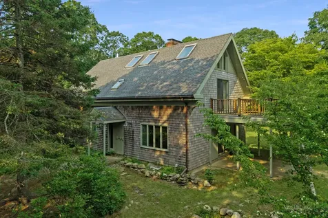 24 Beetle Swamp Road Edgartown MA 02539