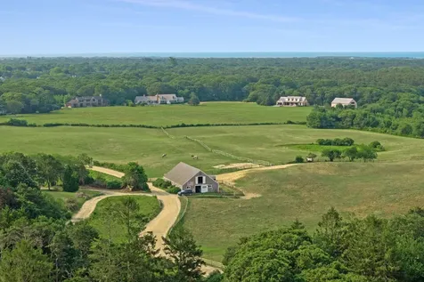24 Beetle Swamp Road Edgartown MA 02539