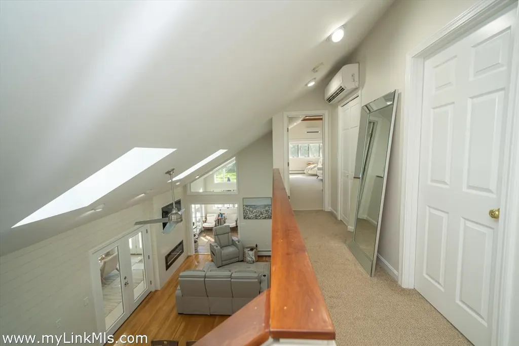 229 Oak Lane West Tisbury MA 02575