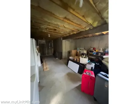 229 Oak Lane West Tisbury MA 02575