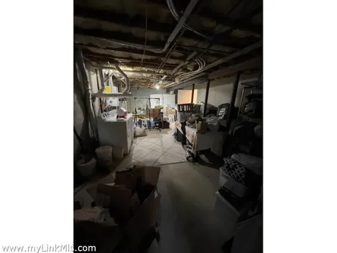 229 Oak Lane West Tisbury MA 02575